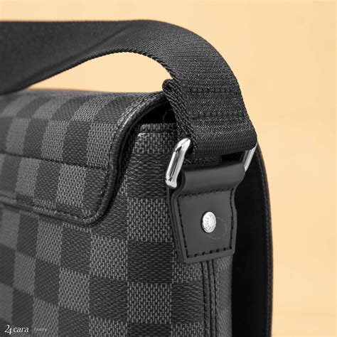 louis vuitton damier graphite canvas thomas messenger bag|District PM Messenger Bag .